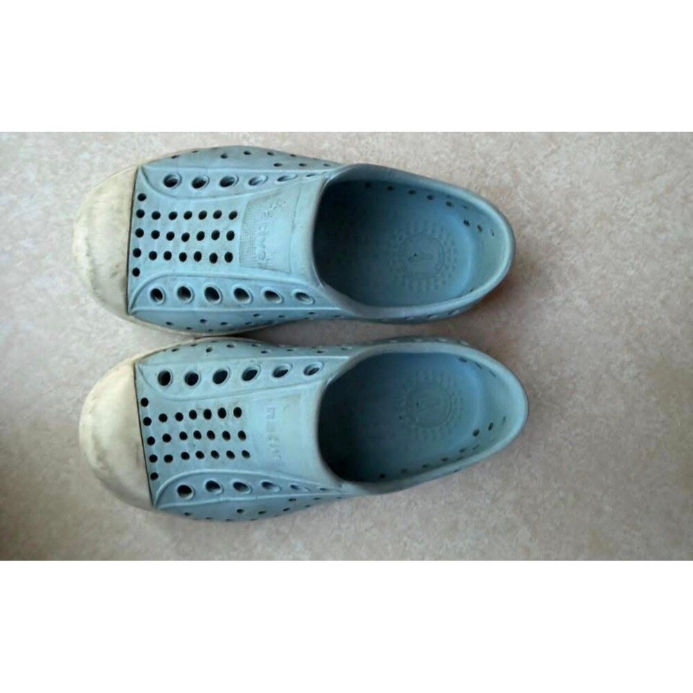 Native shoes light blue